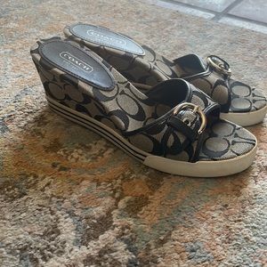 size 7 Coach Perry slip on wedges black & white striped sole chrome toe buckle